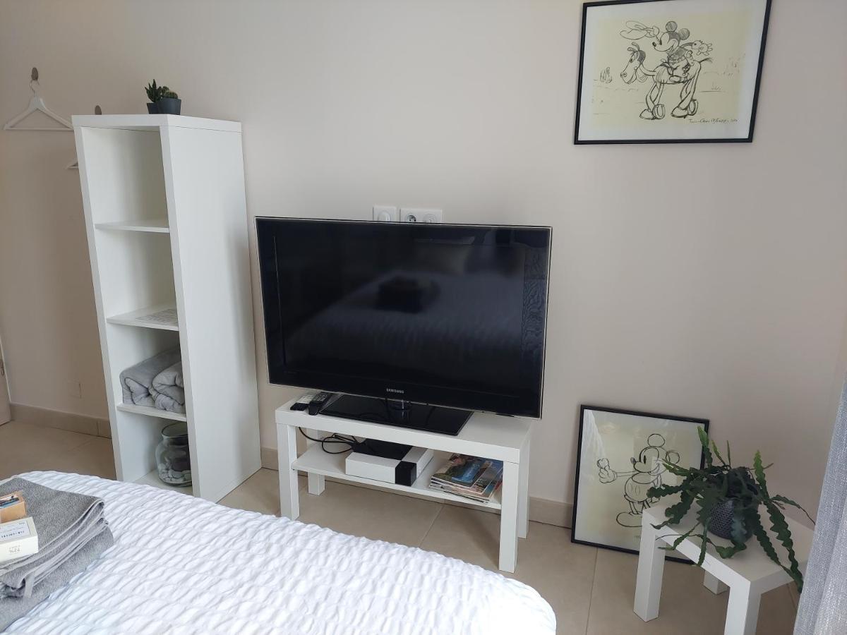 Magnifique Suite Familiale Nans-les-Pins Eksteriør billede