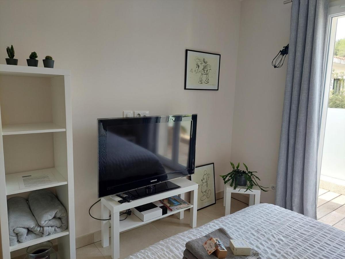Magnifique Suite Familiale Nans-les-Pins Eksteriør billede